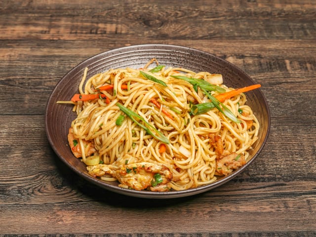 Hakka Noodles.