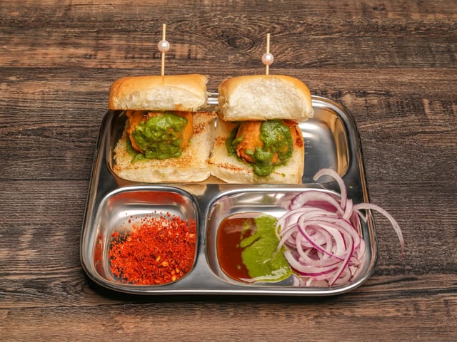 Vada Pav.