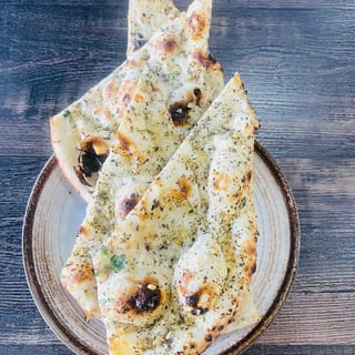 Garlic Basli Naan